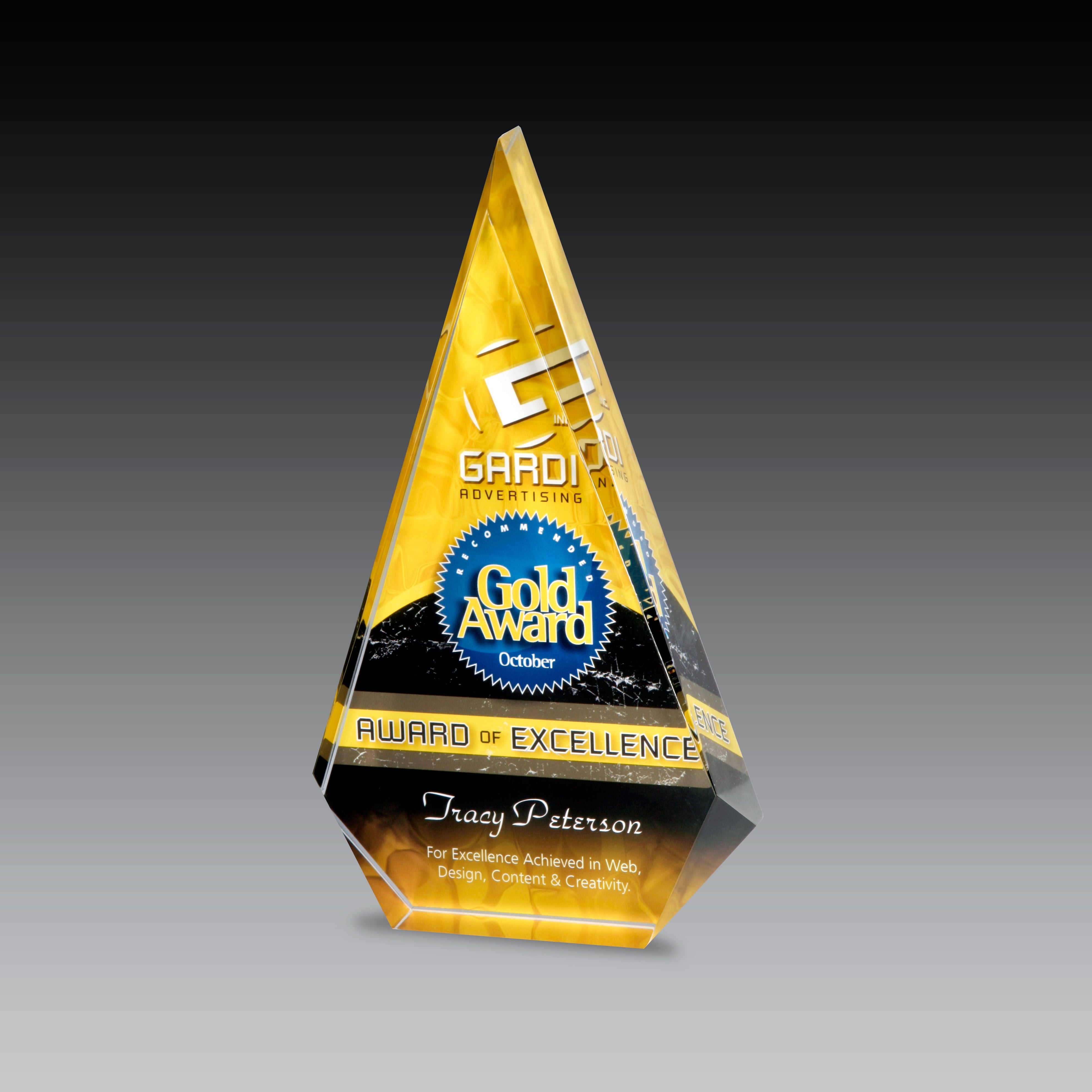 AcryliPrint® HD Triangle Award